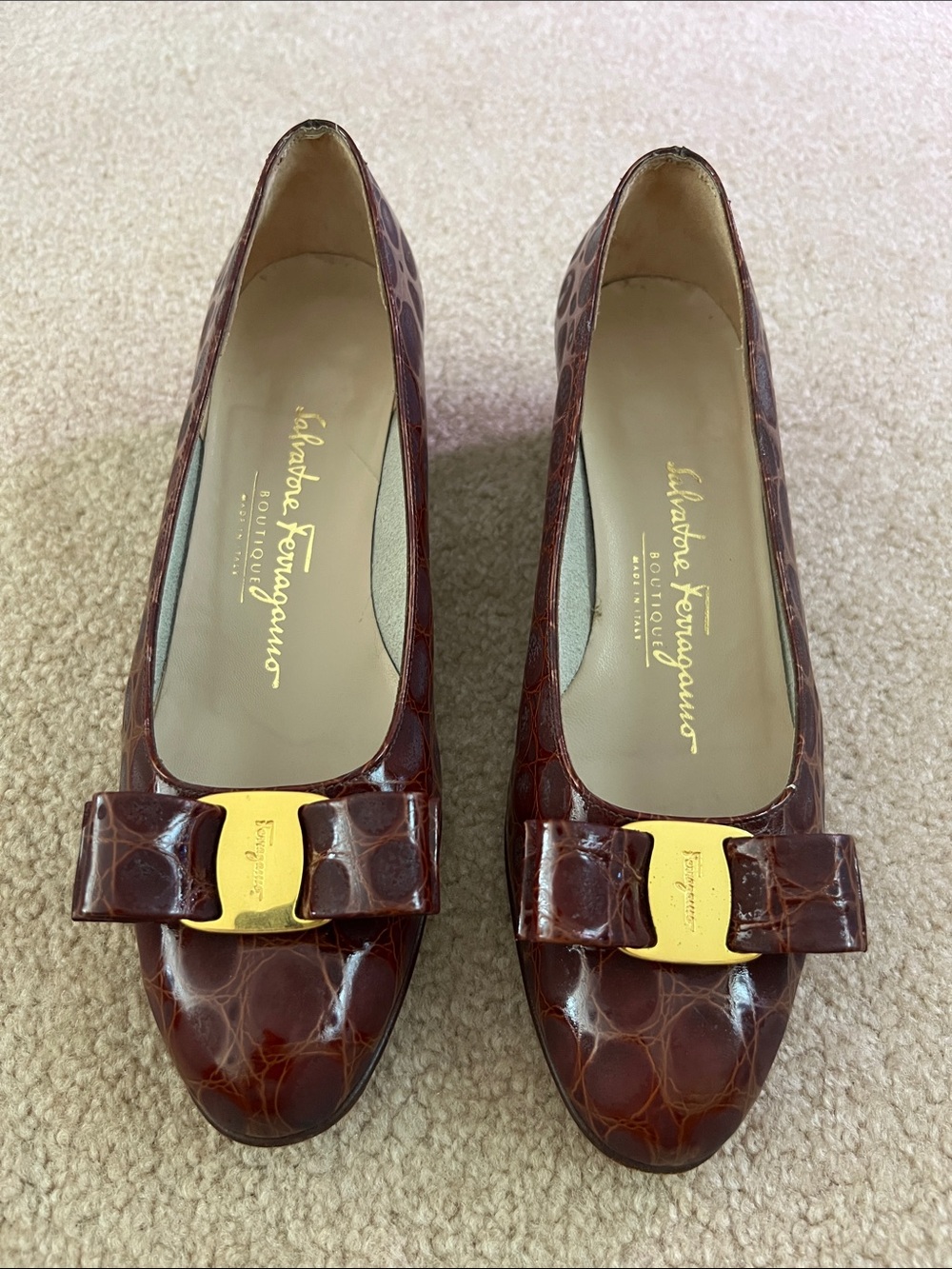 Salvatore Ferragamo Brown Croc-Embossed Vara Bow Flats with Gold Tone Accent